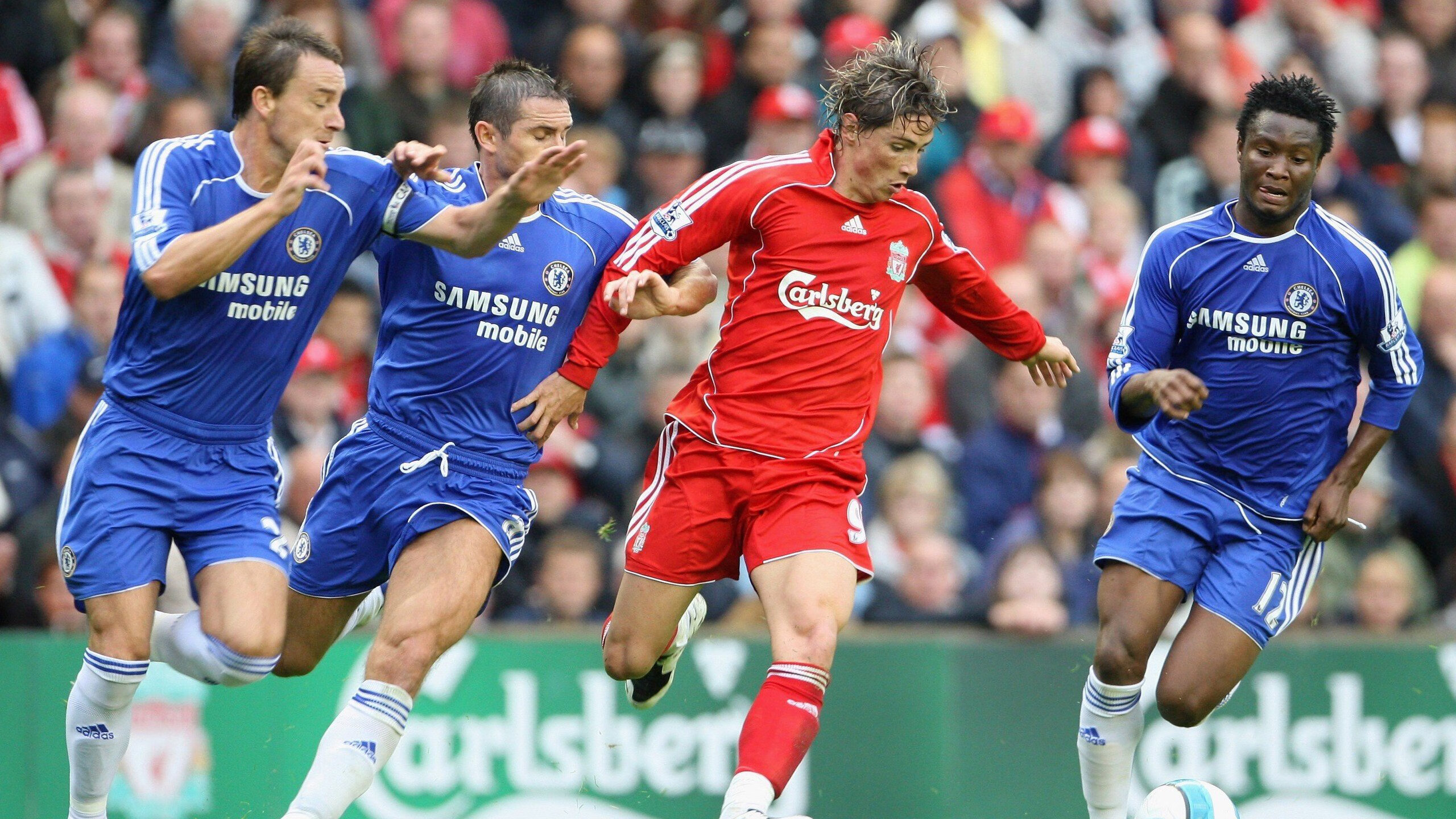 爱游戏app-利物浦遭遇惨败，欧冠之路岌岌可危！，利物浦欧冠晋级之路